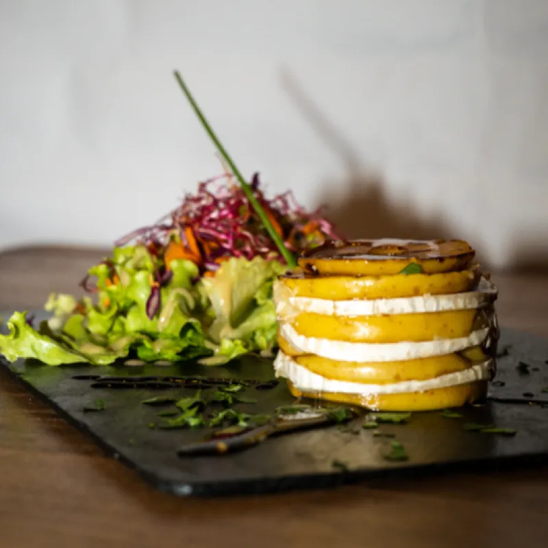 Tian de pomme et fromage de chèvre, Chez Magda
