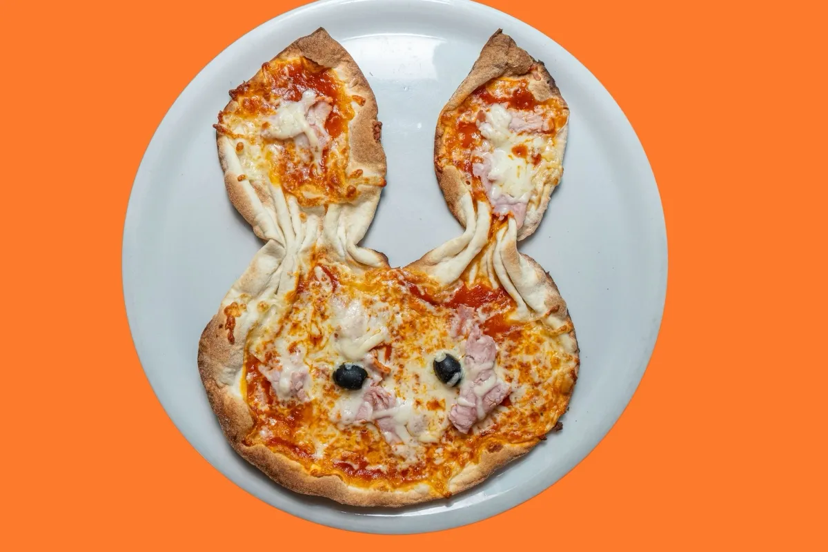 Pizza Lapin, pâte fine, Chez Magda